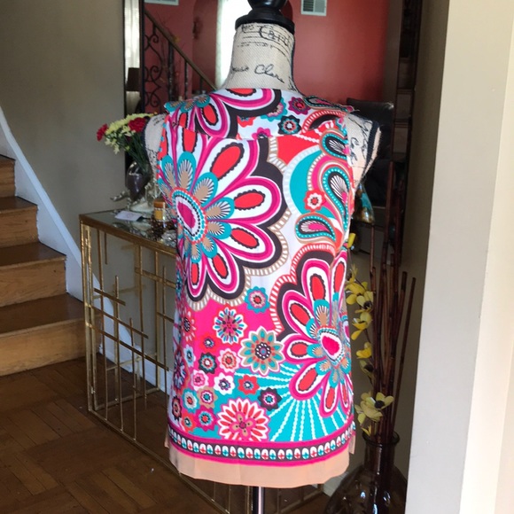 R.Q.T FLORAL BLOUSE “SP “🔥 - Picture 2 of 4